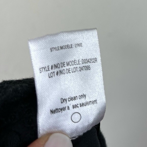 Theory Black Eyelet Embroidered City Dress Shorts Size 2 Preppy Classic Boho - Picture 12 of 14